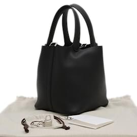 Hermès-Hermes Picotin Lock MM 22 Handbag-Black