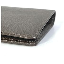 Louis Vuitton-Louis Vuitton Taiga Portefeuille Brazza Long Wallet-Brown