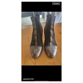 Louis Vuitton-Ankle Boots-Black