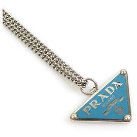 Colar de metal triângulo azul e prata da Prada Prata Azul