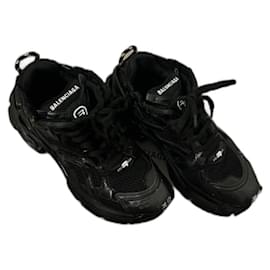 Balenciaga-Sneakers-Black