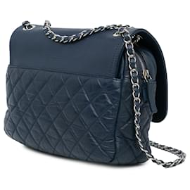 Chanel-Chanel Bleu Matelassé en Cuir de Veau Easy Zip Flap-Bleu,Bleu Marine
