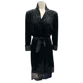 L'Agence O Vestido Envelope de Veludo Amassado com Renda Black Kamari Preto