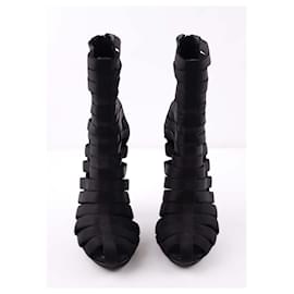 Gucci-Talons en cuir-Noir