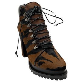Alaïa Botinhas de amarrar em pelo de pônei Alaia marrom / preto Marrom