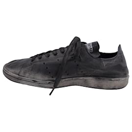 Balenciaga-Balenciaga X Adidas Stan Smith Distressed Sneakers in Black Leather-Black
