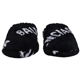 Balenciaga-Balenciaga Furry All Over Print Close Slippers in Black Faux Fur-Black