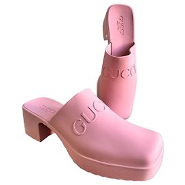 Gucci Clogs Pink
