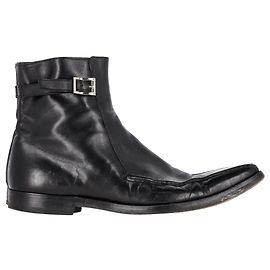 Bottes en cuir noir avec détail de boucle Spazzolato de Prada Noir