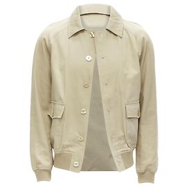 Jaqueta bomber bege clássica da APC com mangas raglan e bolso com aba Marrom Bege