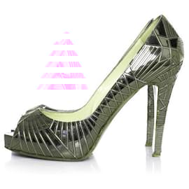 Christian Louboutin-Metallic pink pump-Pink