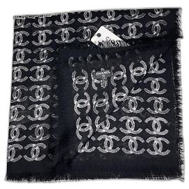 Chanel Sciarpa 135x135cm, lana e cashmere Nuova Nero Grigio