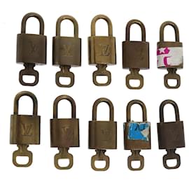 Louis Vuitton-LOUIS VUITTON Padlock 10set metal Gold Tone LV Auth 89072-Other