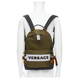 Versace-nova mochila VERSACE em nylon verde com logo refletivo e alça Greca laranja-Verde
