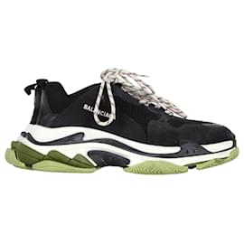 Balenciaga-Balenciaga Triple S Sneakers in Black Polyester-Black