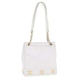 Bolsa de Ombro de Corrente CHANEL em Couro de Bezerro Branco Ouro CC Auth bs17674 Branco Dourado