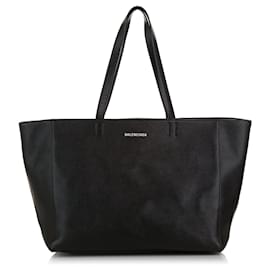 Balenciaga-BALENCIAGA Handbags T.  Leather-Black