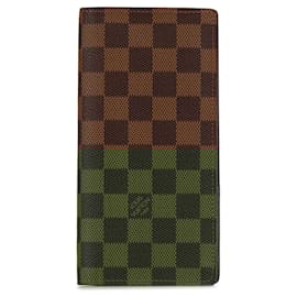 Louis Vuitton-Brown Louis Vuitton Damier Ebene Brazza Wallet-Brown