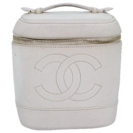 Chanel Vanity Weiß