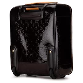 Louis Vuitton-Louis Vuitton Red Monogram Vernis Pegase 45-Red,Dark red