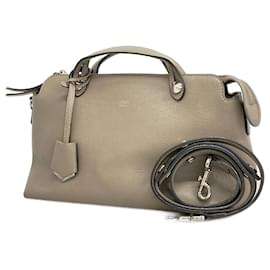 Fendi-Sac à main Fendi By The Way en cuir greige pour femmes-Gris