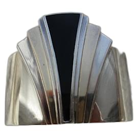 Autre Marque Solid silver and onyx cuff, 90's. Silvery