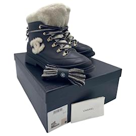 Chanel-Chanel 2020 CC Sheepskin Shearling Snow Winter Boots EU 38.5-Black