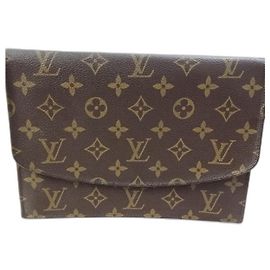 Louis Vuitton Rabat 23 Clutch Brown Cloth Brown