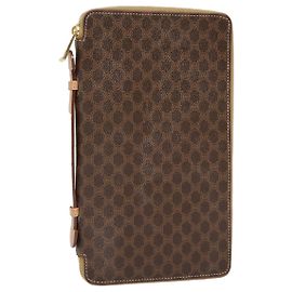 Céline Bolsa de Clutch em Lona Macadam CELINE em PVC Couro Marrom Dourado Auth 90268 Marrom Dourado