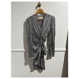 ALEXANDRE VAUTHIER Kleider T.International S Seide Schwarz