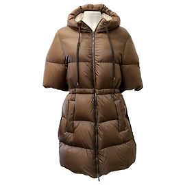 Casaco Puffer Mocha Peserico com mangas 3/4 e Monili Marrom