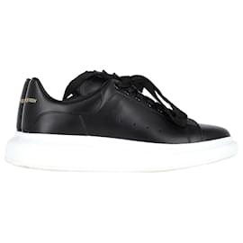 Alexander Mcqueen-Alexander McQueen Oversized Sneakers in Black Leather -Black