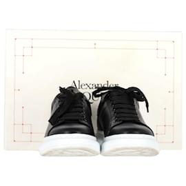 Alexander Mcqueen-Alexander McQueen Oversized Sneakers in Black Leather -Black