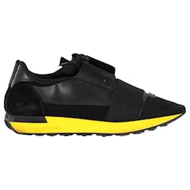 Balenciaga-Balenciaga Race Runner Sneakers in Black Leather and Suede-Black
