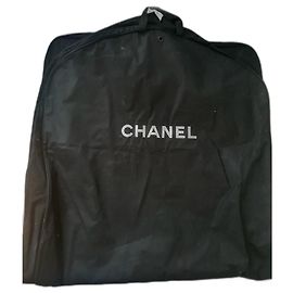Funda impermeable Chanel 130cm Negro