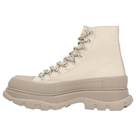Alexander Mcqueen-Alexander McQueen Tread Slick Boots 'Beige'-Brown,Beige