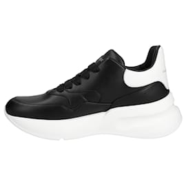 Alexander Mcqueen-Alexander McQueen Court Sneaker 'Black'-Black