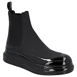 Alexander Mcqueen-Alexander McQueen Larry Chelsea Boot 'Black'-Black