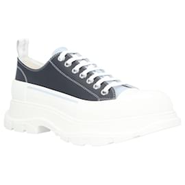 Alexander Mcqueen-Alexander McQueen Tread Sneaker 'Navy Blue Grey'-Blue