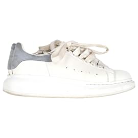 Alexander Mcqueen-Alexander McQueen Oversized Sneakers in White Leather and Suede	-White,Cream