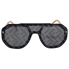 Fendi-Fendi FF40006U FF Evolution Shield Sunglasses in Black Acetate-Black