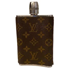 Louis Vuitton monogram flask Dark brown