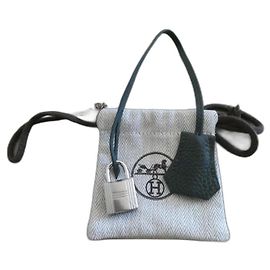 bell, pull tab and lock hermès new for hermès bag box dustbag Olive green