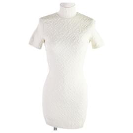 Fendi-Robe en tricot à col montant avec logo embossé Fendi ivoire 36-Écru