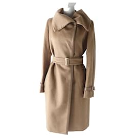 Max Mara MaxMara Damenmantel aus Kamelleder mit Gürtel Kamel