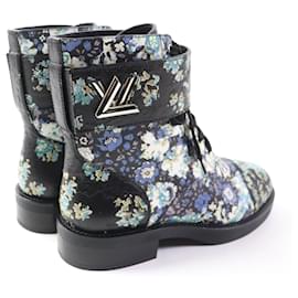 Louis Vuitton-Louis Vuitton Wonderland Twistlock Leather Boots-Multiple colors