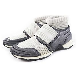 Chanel COCO Mark Strick-Sneaker grau 37,5 Braun
