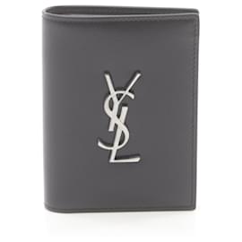 Saint Laurent-Saint Laurent Cassandra Bi-fold Wallet-Black