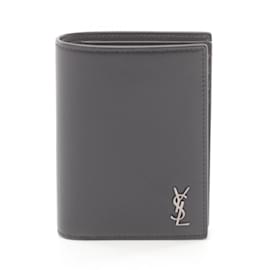 Saint Laurent-Saint Laurent Cassandra Bi-fold Wallet-Black