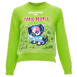 Kurzer Pullover in Intarsien-Design Toxic People lime von Marc Jacobs und Magda Archer Grün